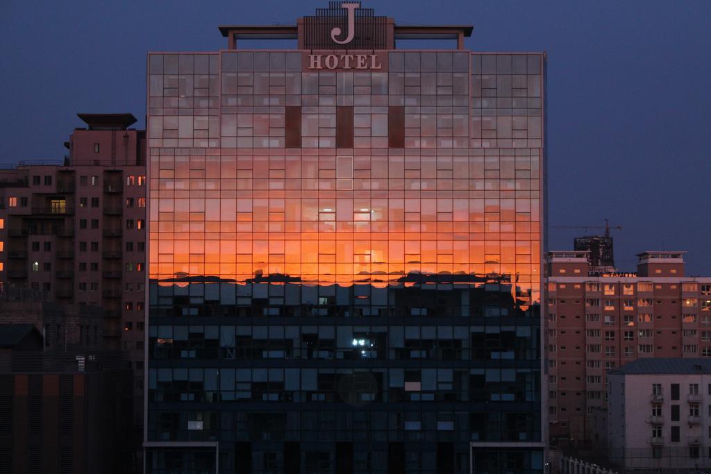 J Hotel Ulan Bator Eksteriør bilde