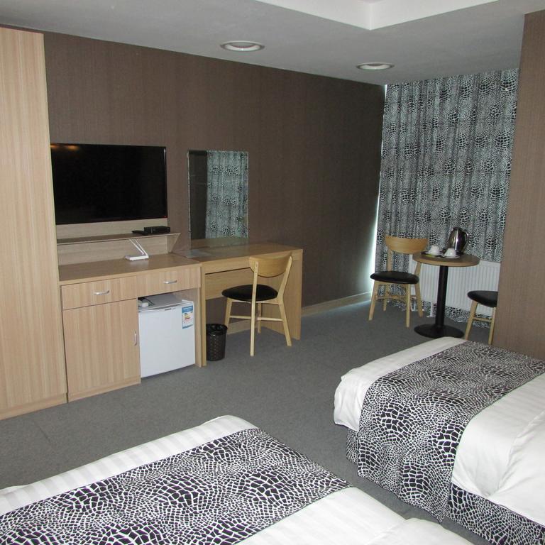 J Hotel Ulan Bator Eksteriør bilde